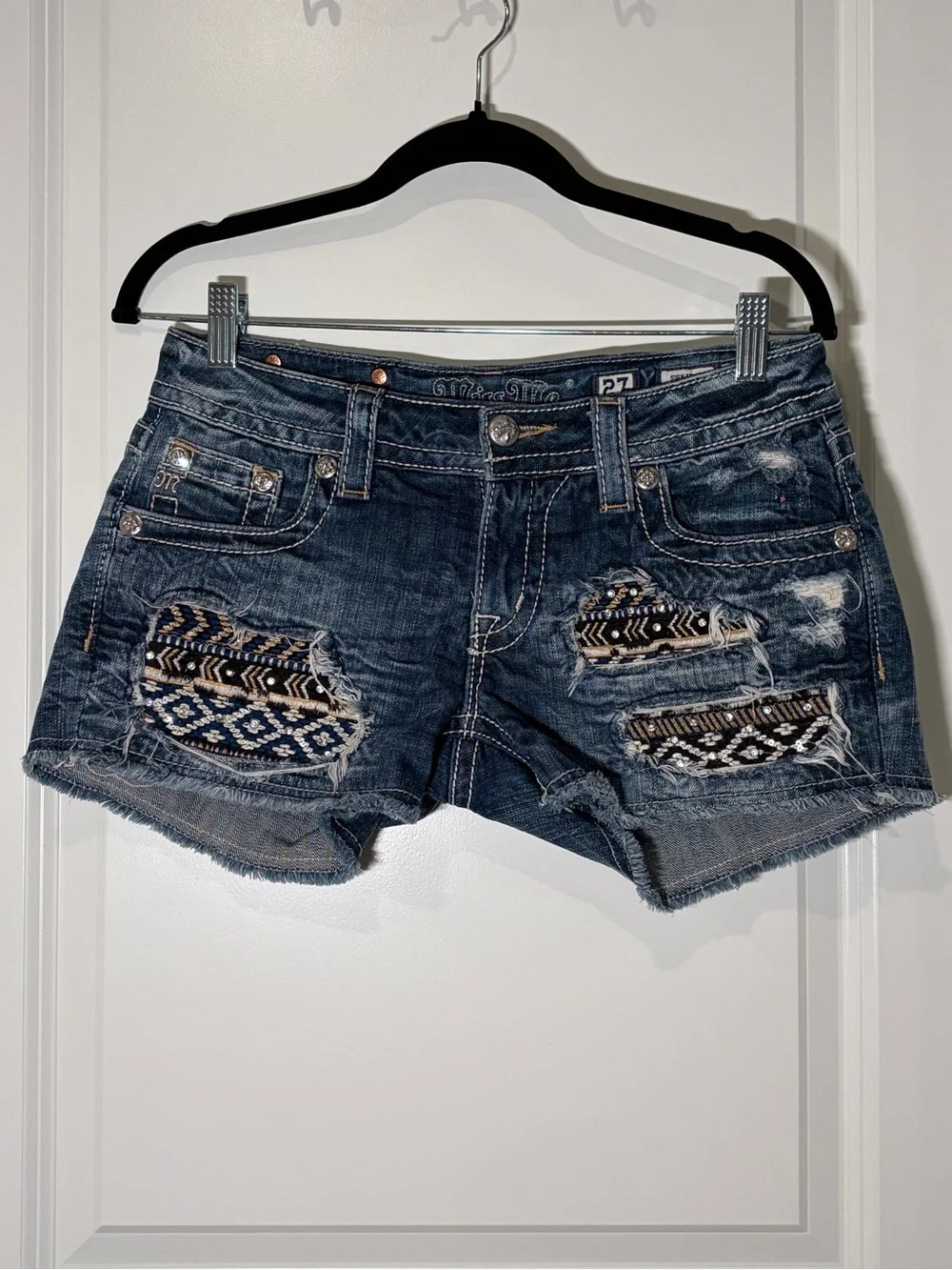 Miss Me Aztec Patch Distressed Denim Cutoff Shorts Size 27 Sequin Geometric